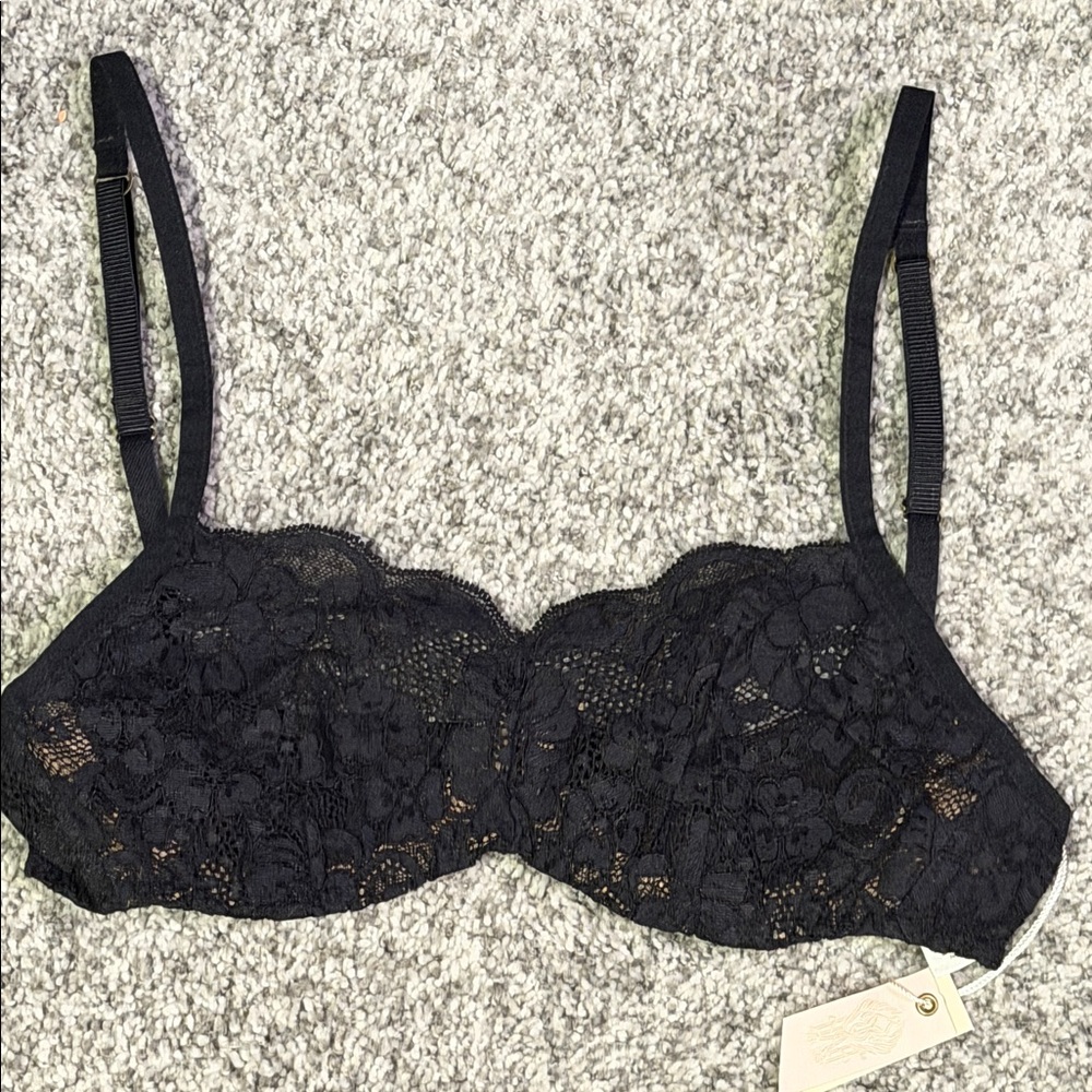 NWT Revolve We Are HAH “Hook Up” Bra in Noir (Black), 30-38D - Picture 6 of 8